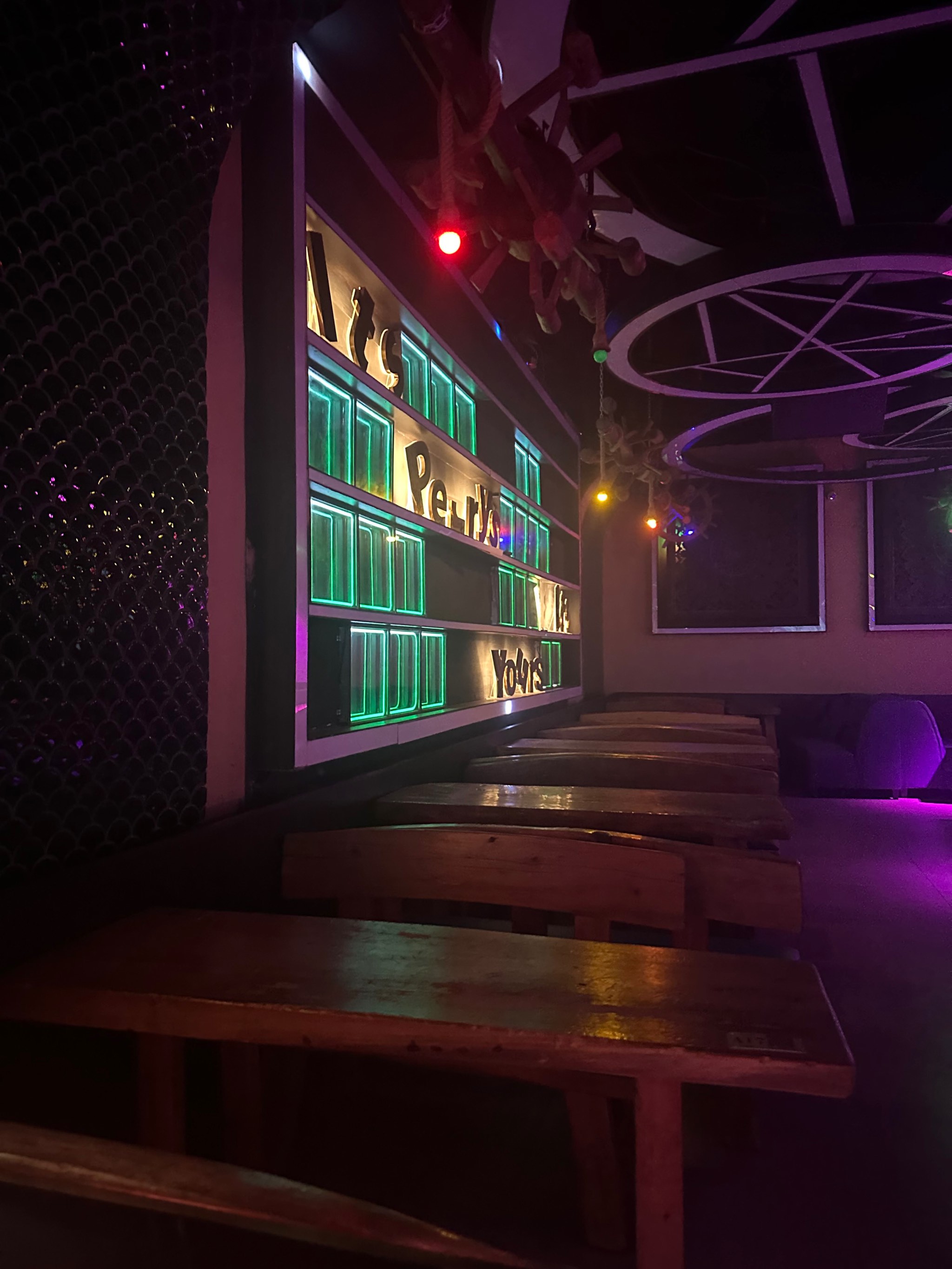 白城商务KTV消费攻略-镇赉县ktv预订